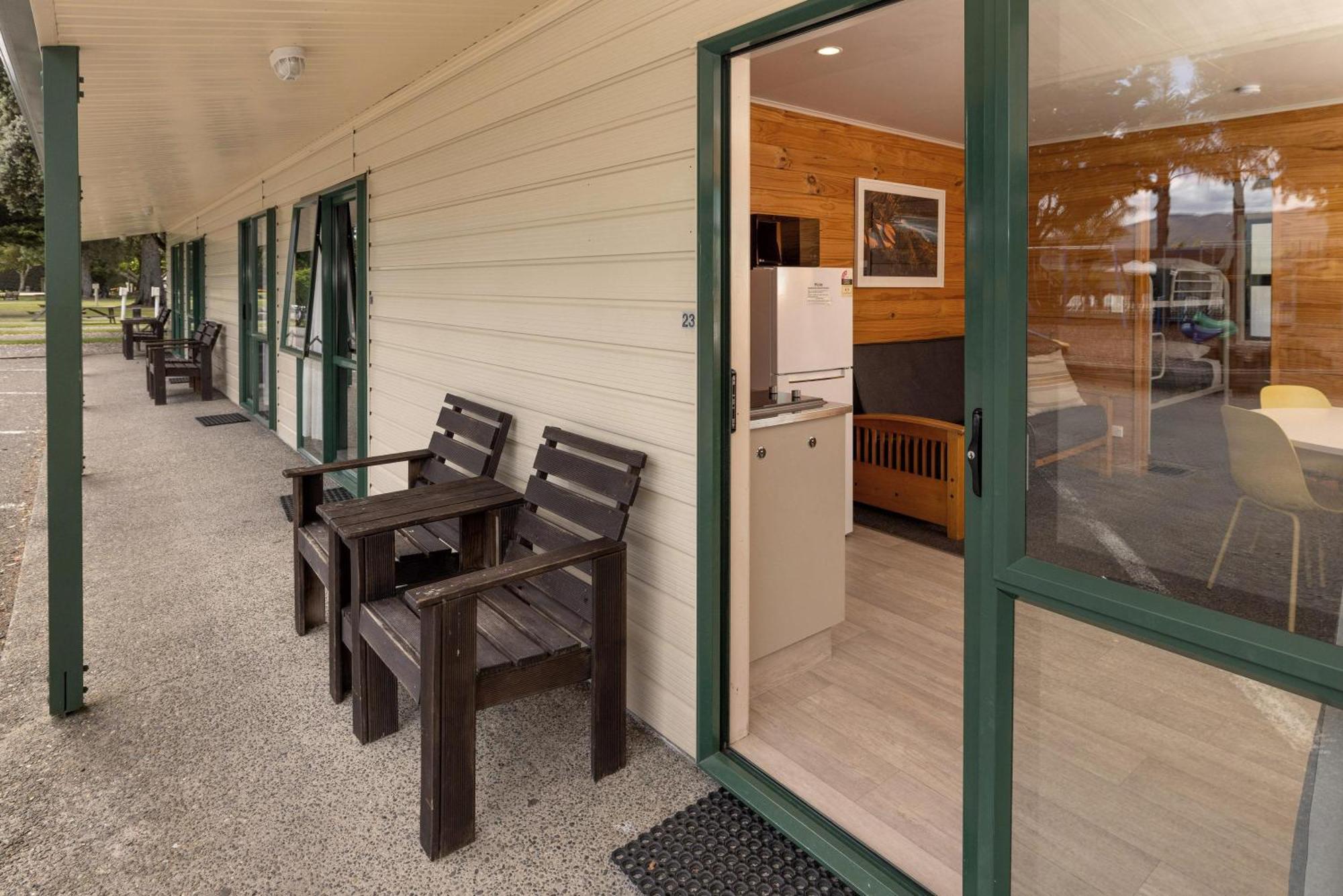 Motueka Top 10 Holiday Park Exterior photo
