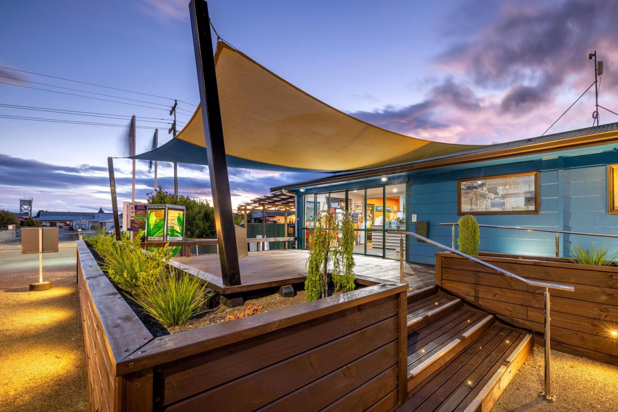 Motueka Top 10 Holiday Park Exterior photo
