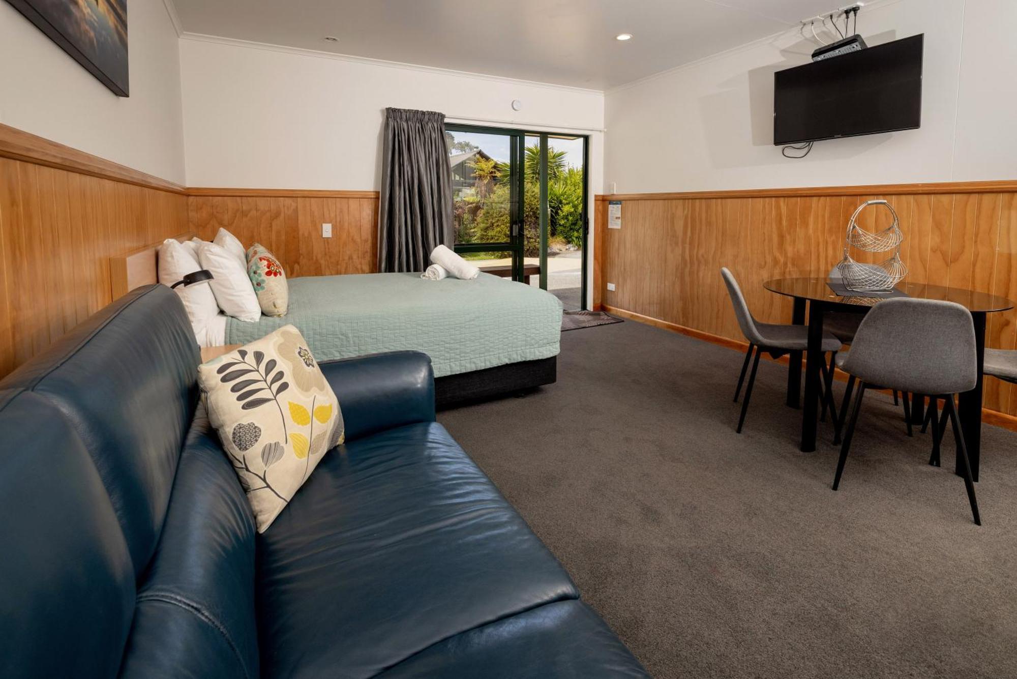 Motueka Top 10 Holiday Park Exterior photo