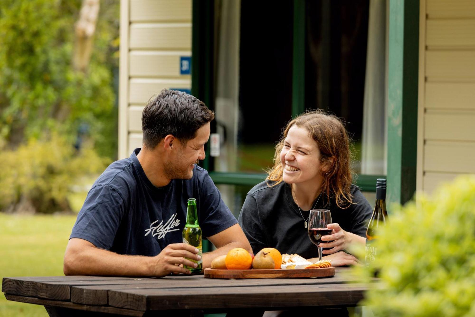Motueka Top 10 Holiday Park Exterior photo